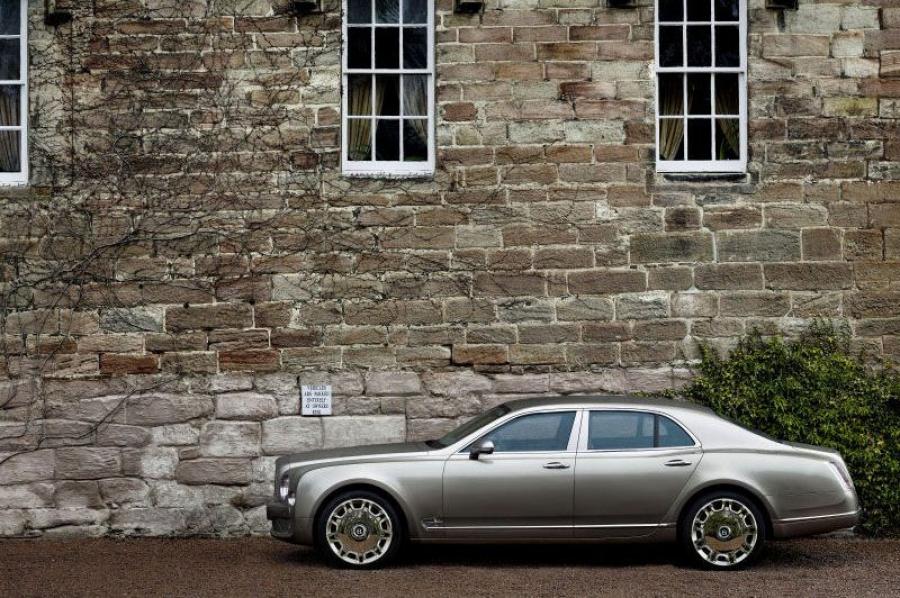  Bentley Mulsanne 2010 года  (фото 126 из 262)